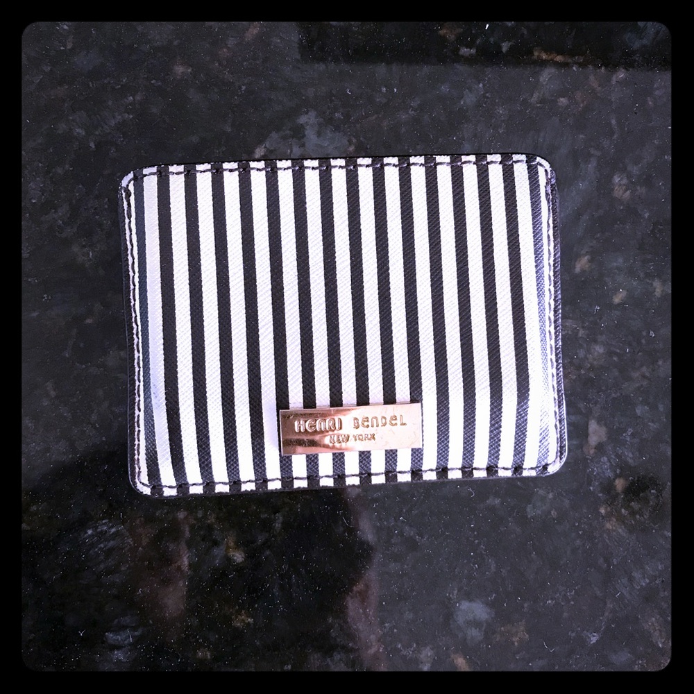 Henri Bendel cardholder
